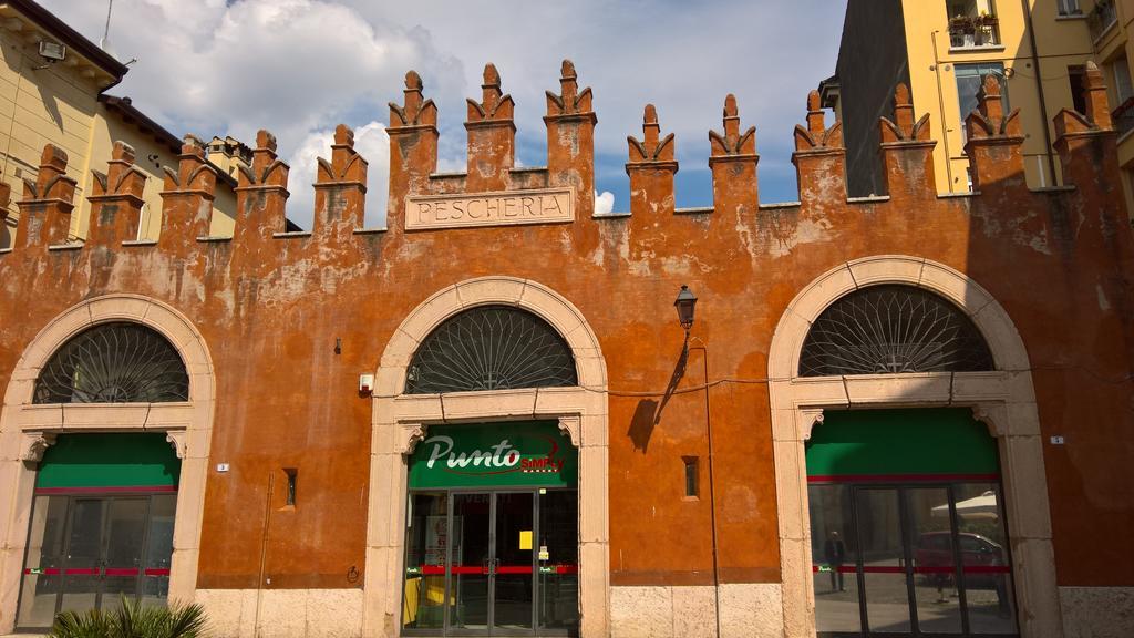 Casa Ferrari Appartamento Verona Sanificato Ozono Exterior foto