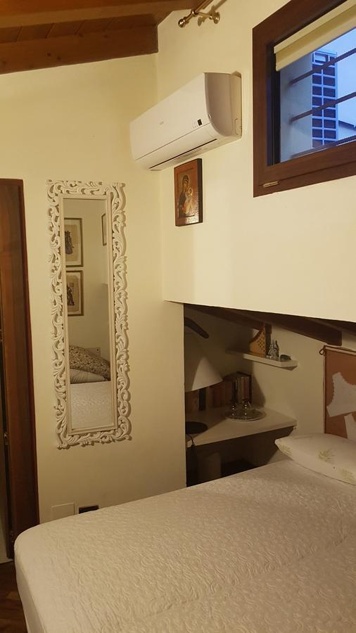 Casa Ferrari Appartamento Verona Sanificato Ozono Quarto foto
